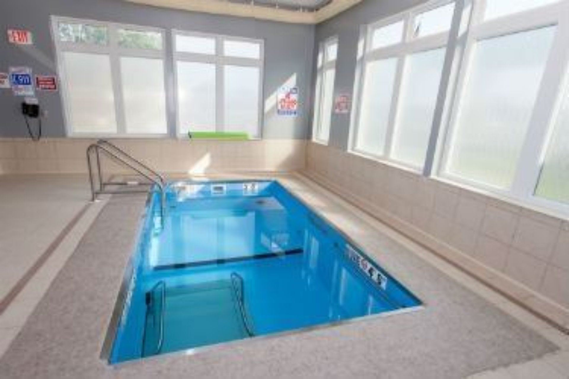 Health & Rehab Center Therapy Pool